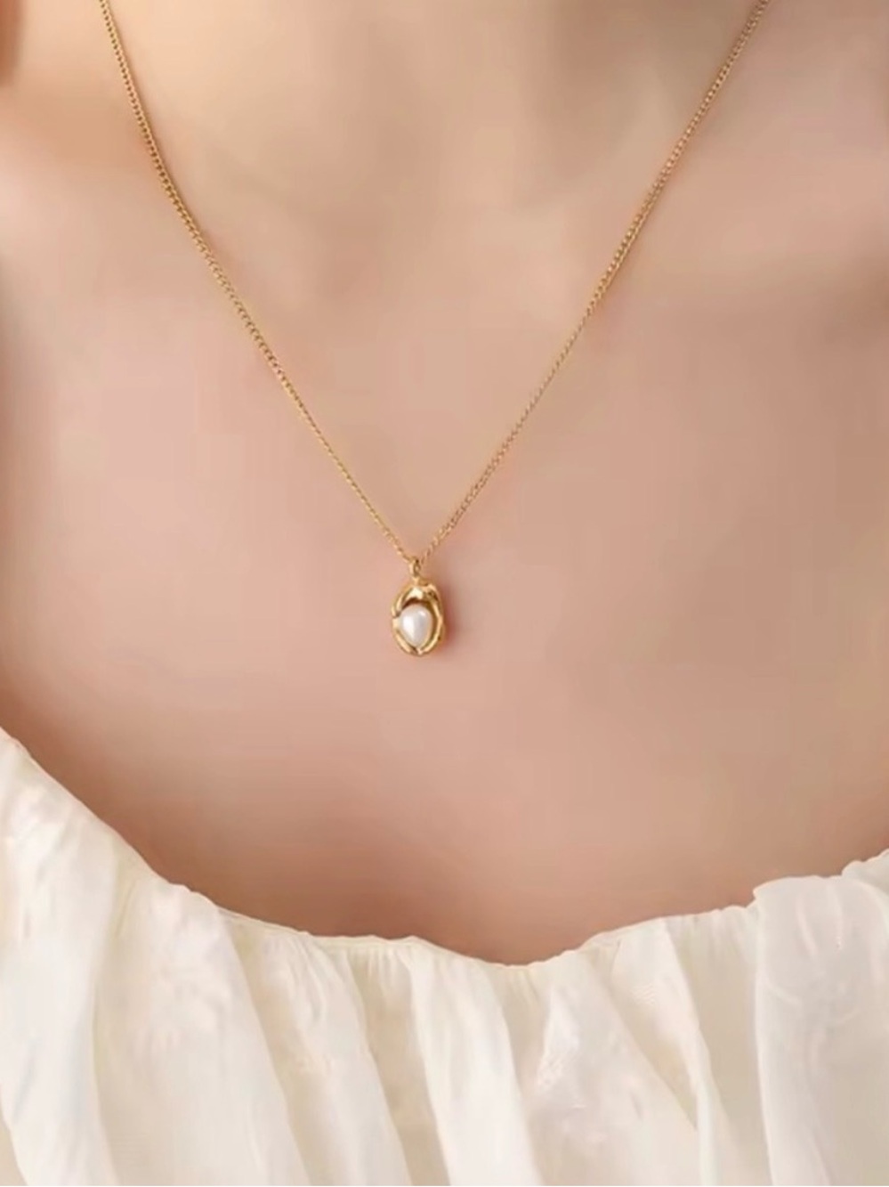 18K Gold Simplicity Retro Pea
Pearl Gold waterproof - Picture 2 of 5